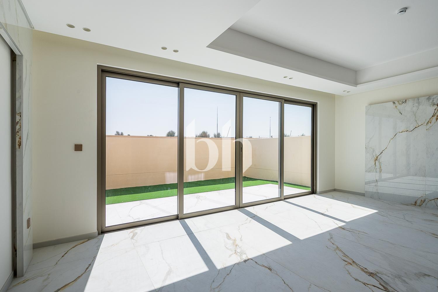 Jasmine Lane — photograph 2